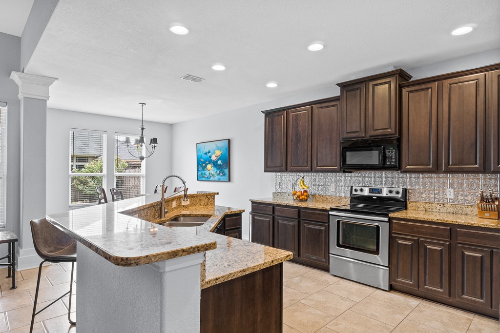 316 San Jose Street , Portland, TX, 78374 | 458598 | Realty Texas LLC