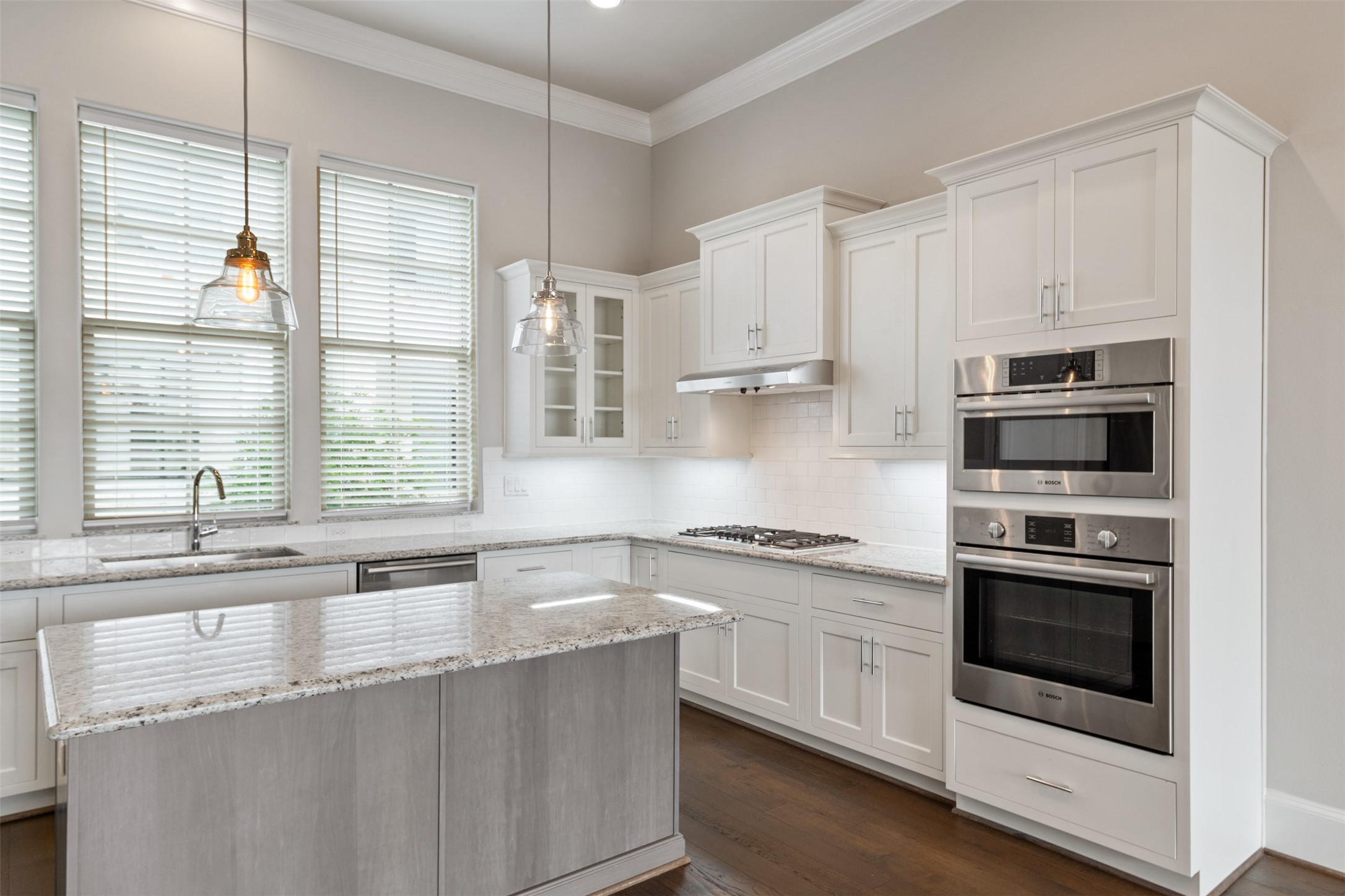4021 University Grove Street , Houston, TX, 77023 | 9624538 | Realty Texas LLC