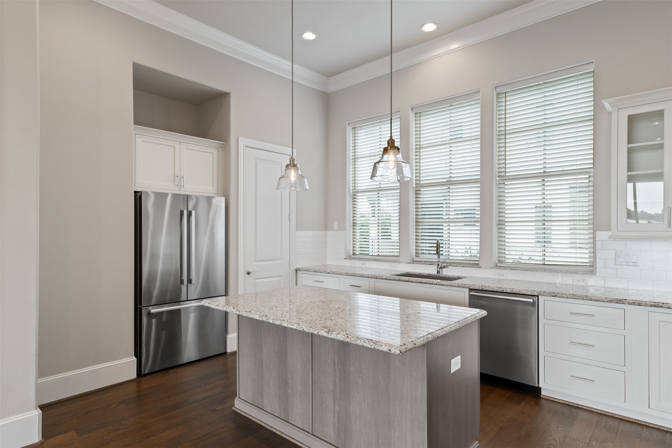 4021 University Grove Street , Houston, TX, 77023 | 9624538 | Realty Texas LLC