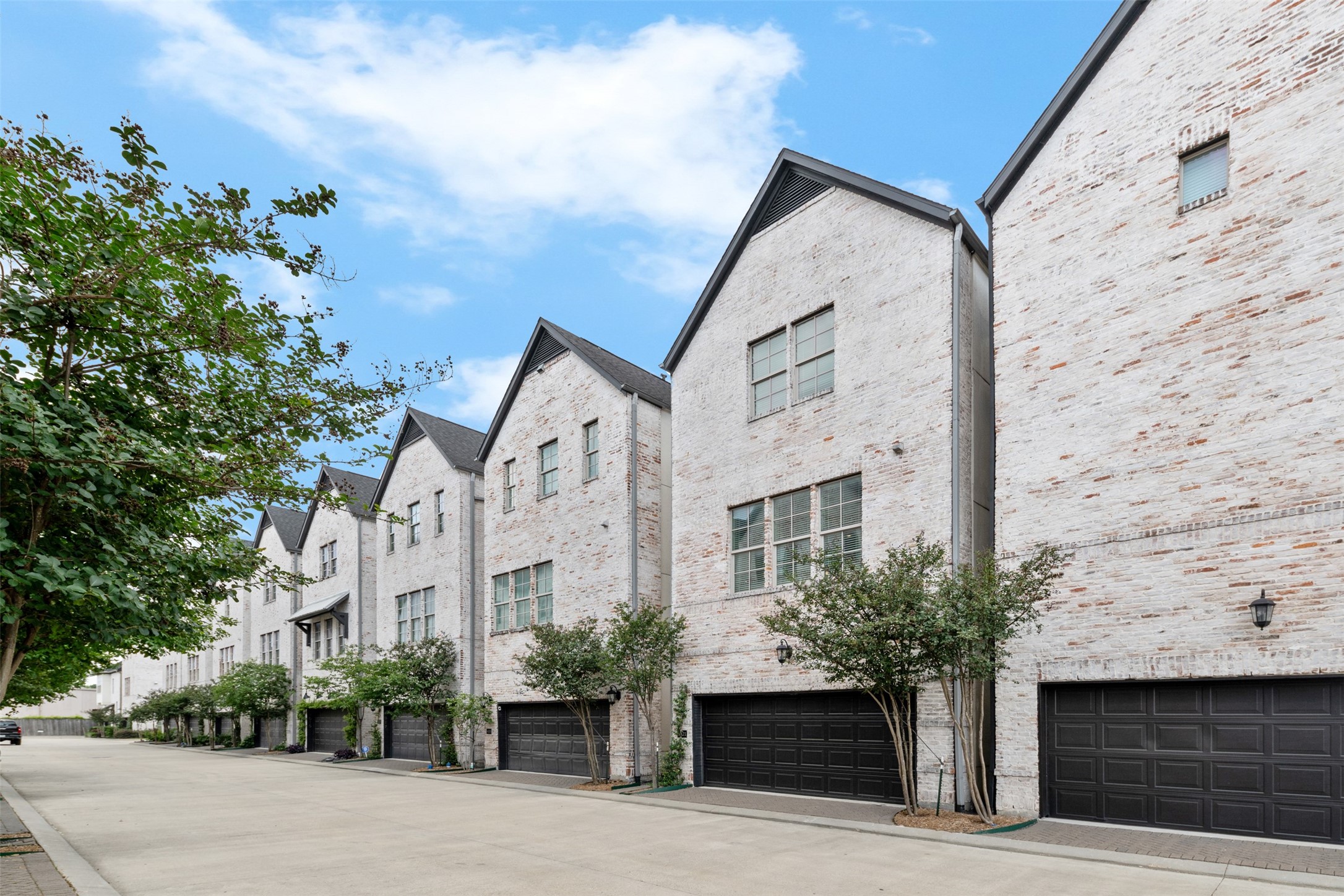 4021 University Grove Street , Houston, TX, 77023 | 9624538 | Realty Texas LLC