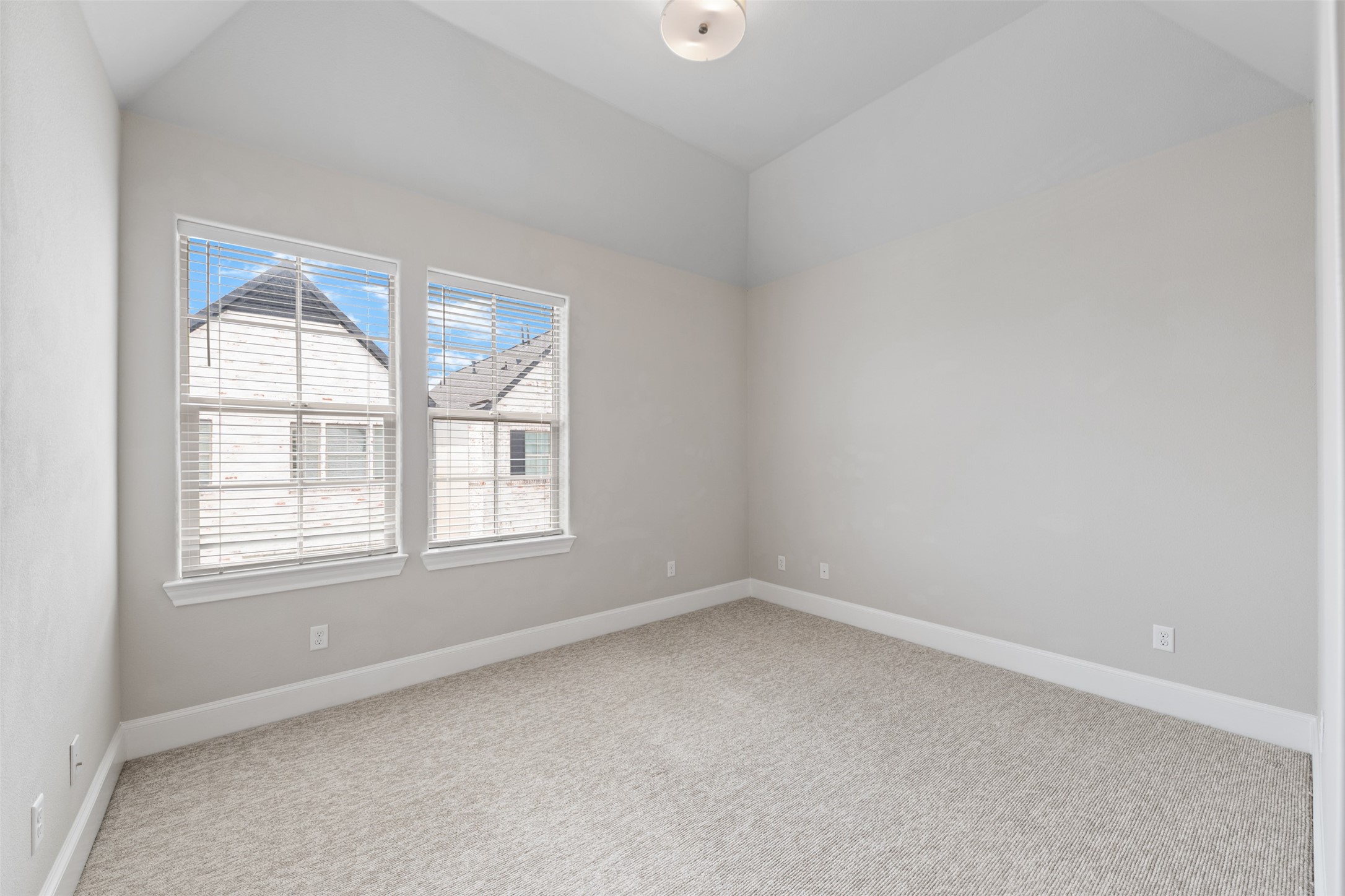 4021 University Grove Street , Houston, TX, 77023 | 9624538 | Realty Texas LLC