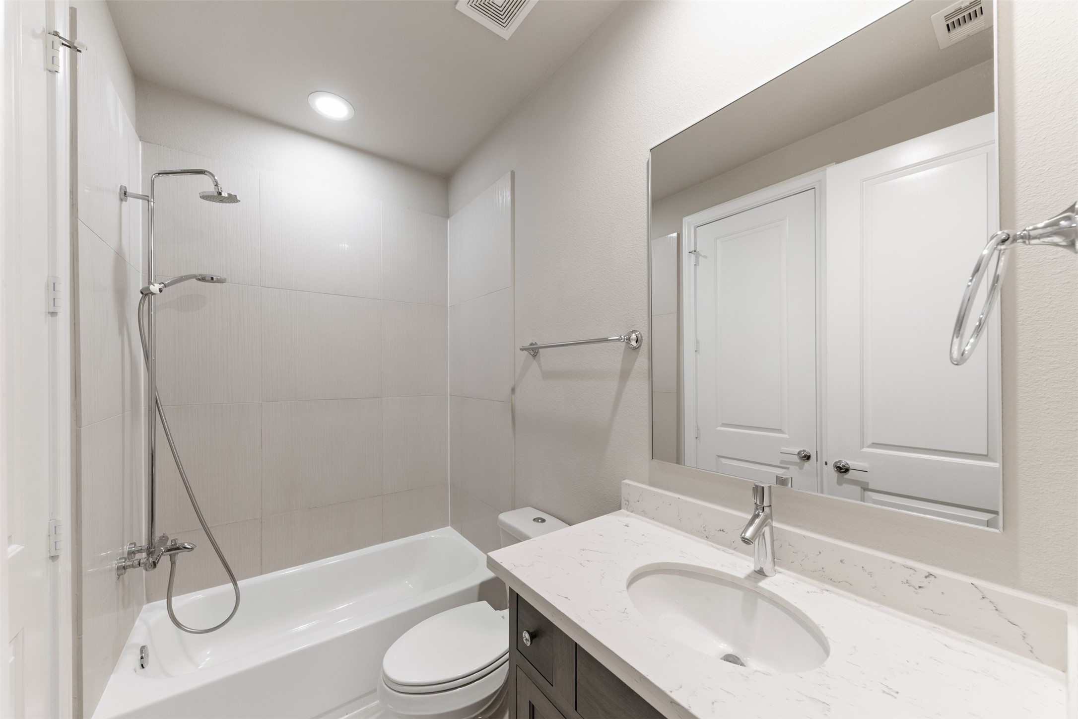 4021 University Grove Street , Houston, TX, 77023 | 9624538 | Realty Texas LLC