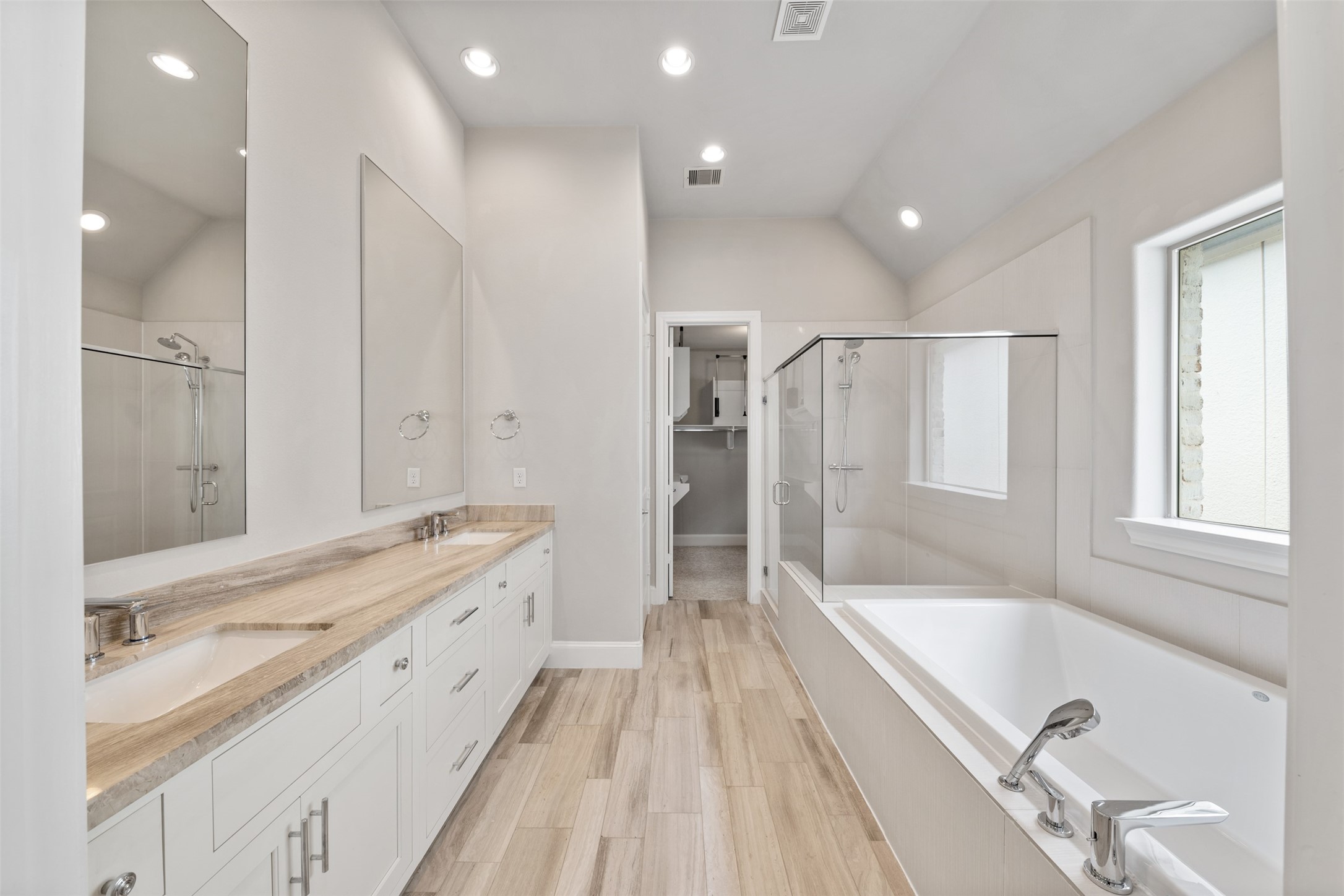4021 University Grove Street , Houston, TX, 77023 | 9624538 | Realty Texas LLC