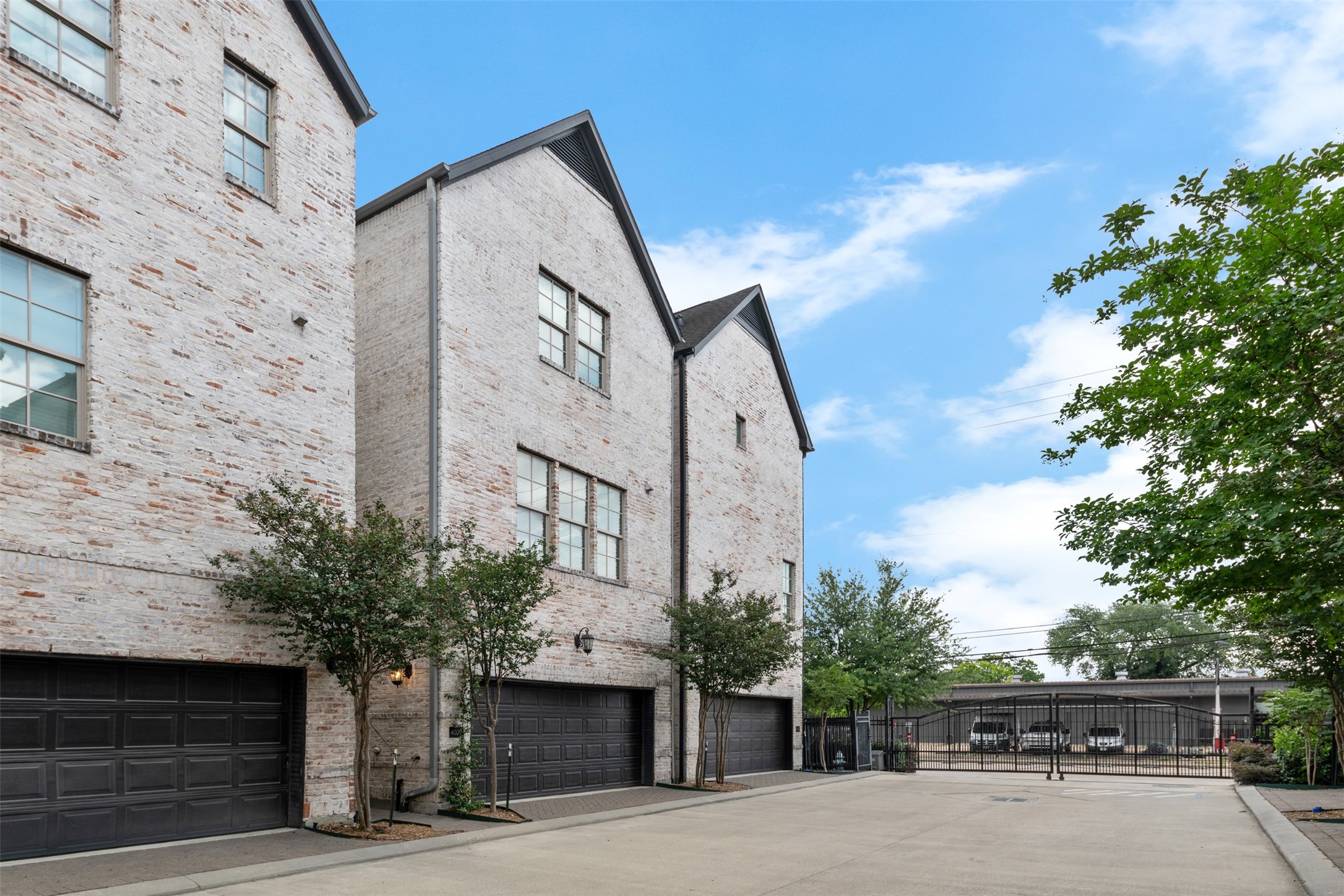 4021 University Grove Street , Houston, TX, 77023 | 9624538 | Realty Texas LLC