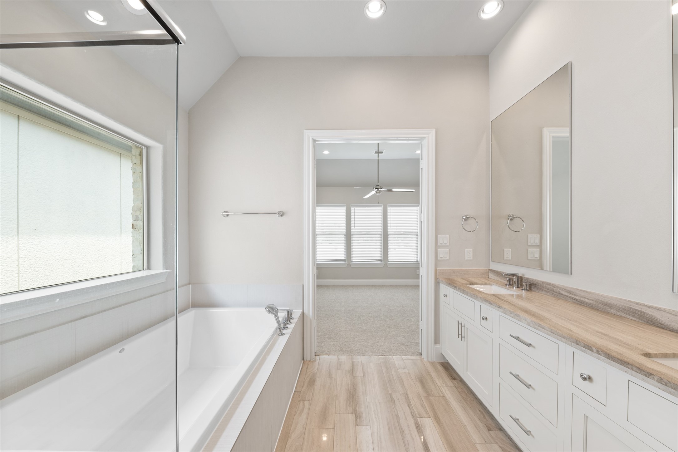 4021 University Grove Street , Houston, TX, 77023 | 9624538 | Realty Texas LLC