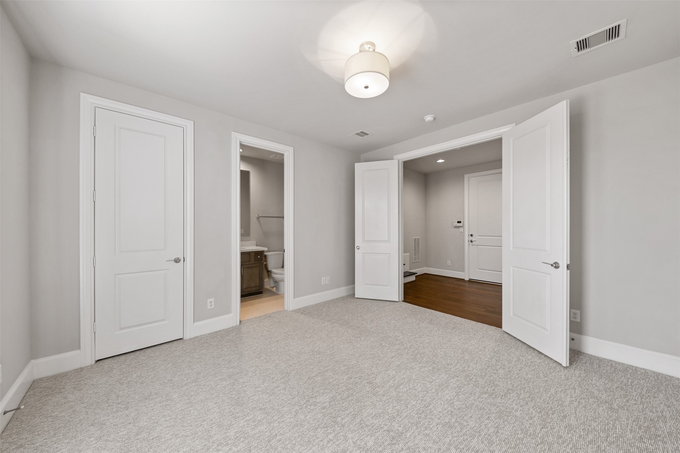 4021 University Grove Street , Houston, TX, 77023 | 9624538 | Realty Texas LLC