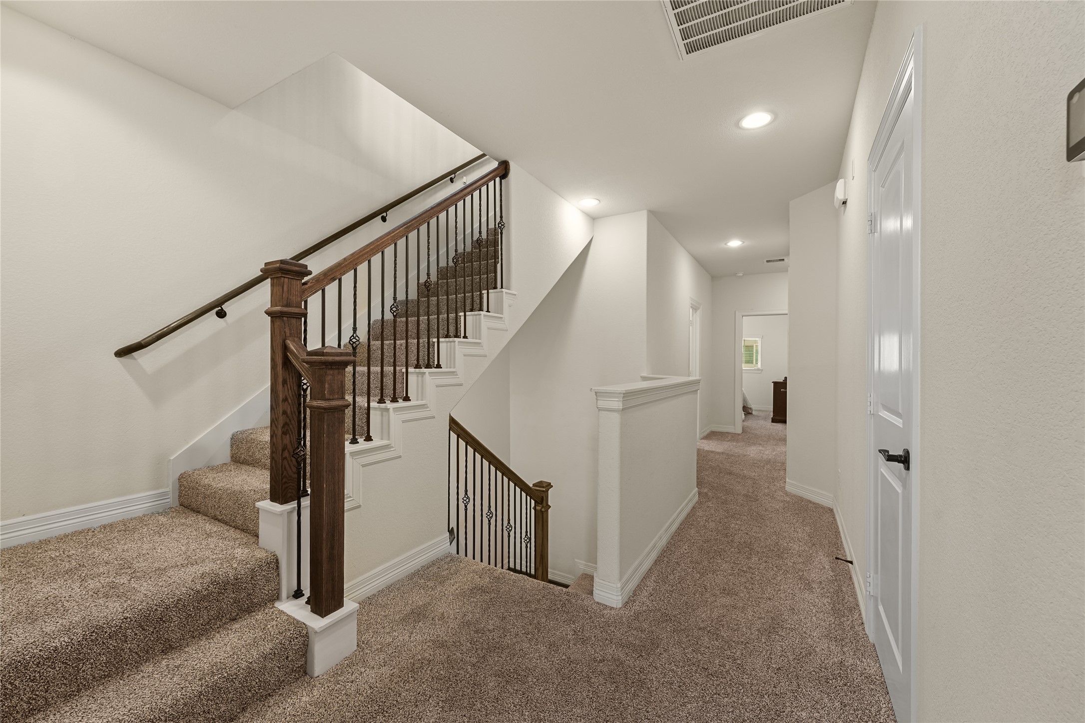26 W Oaks Drive , Houston, TX, 77058 | 21489512 | Realty Texas LLC