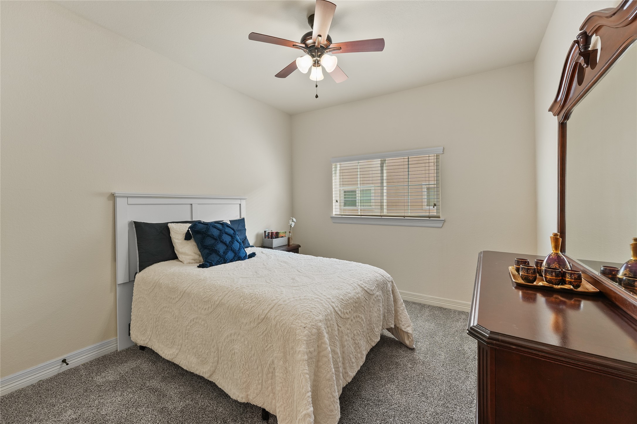 26 W Oaks Drive , Houston, TX, 77058 | 21489512 | Realty Texas LLC