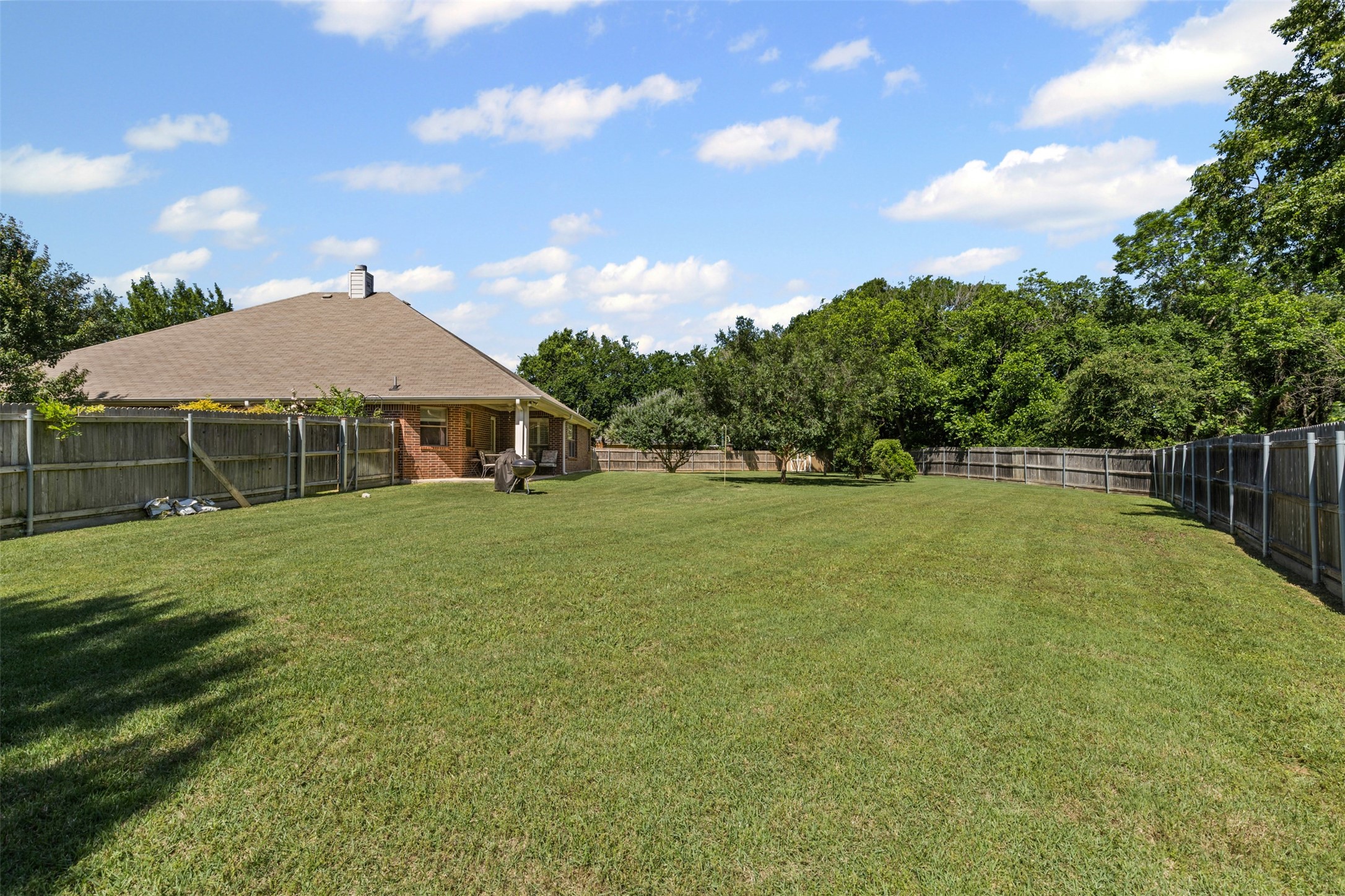24 Tallwood Lane , Edgecliff Village, TX, 76134 | 20925699 | Realty Texas LLC