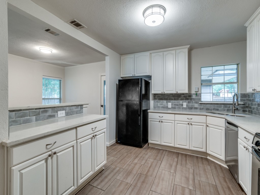 3703 Clover Lane , Dallas, TX, 75220 | 20925686 | Realty Texas LLC