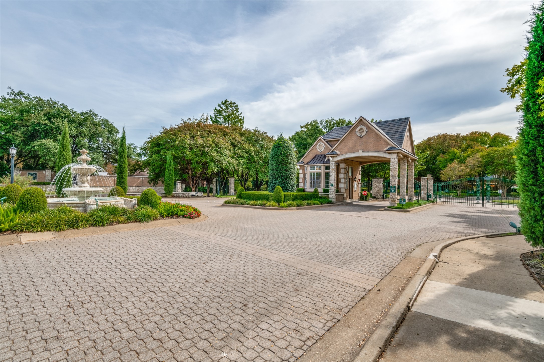 17624 Woods Edge Drive , Dallas, TX, 75287 | 20925923 | Realty Texas LLC