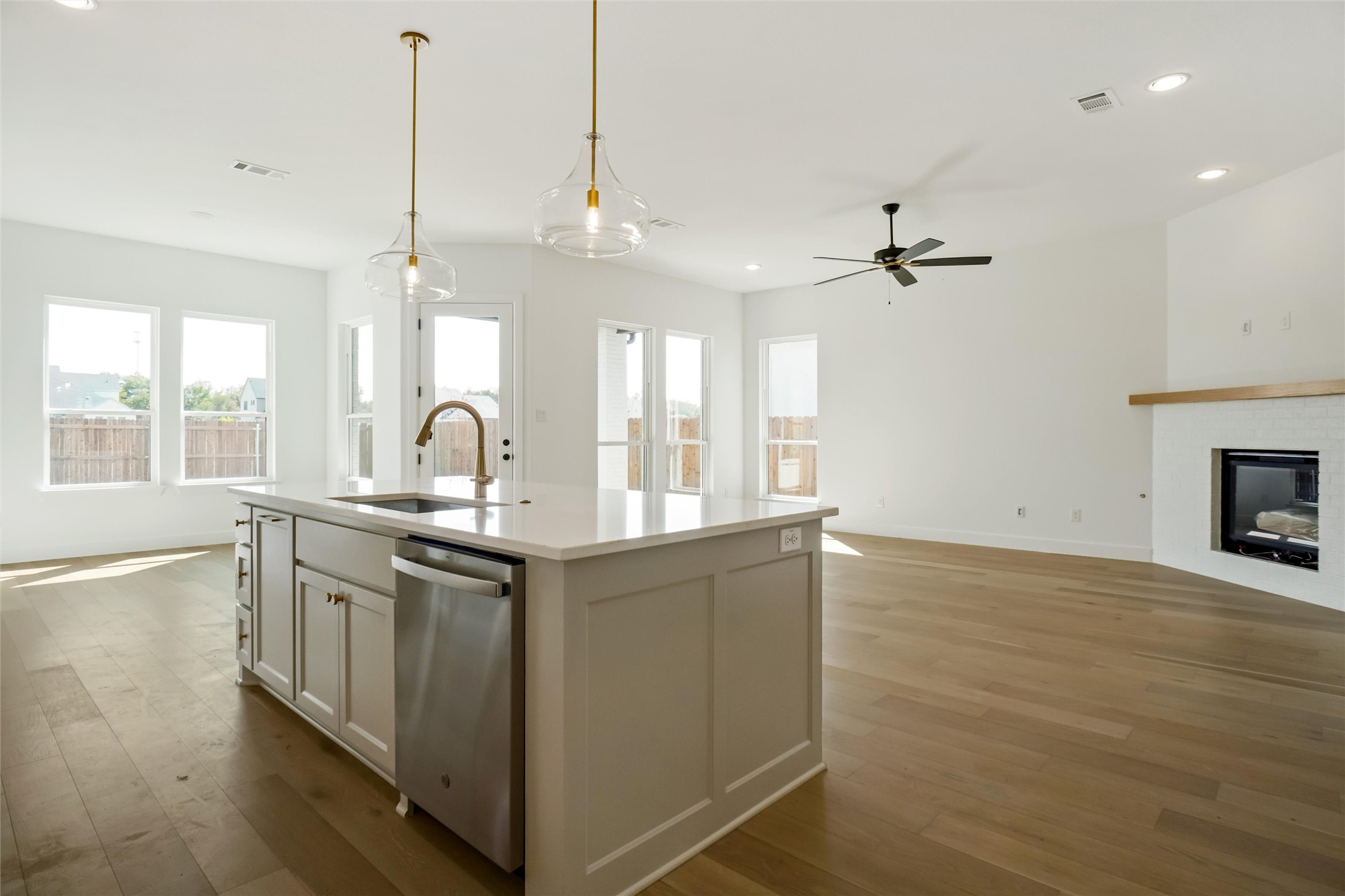629 Hummingbird Drive , Aledo, TX, 76008 | 20926088 | Realty Texas LLC