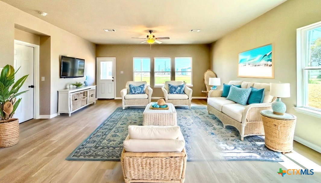 607 W Bayshore Drive, Palacios, TX, 77465 | 578525 | Realty Texas LLC