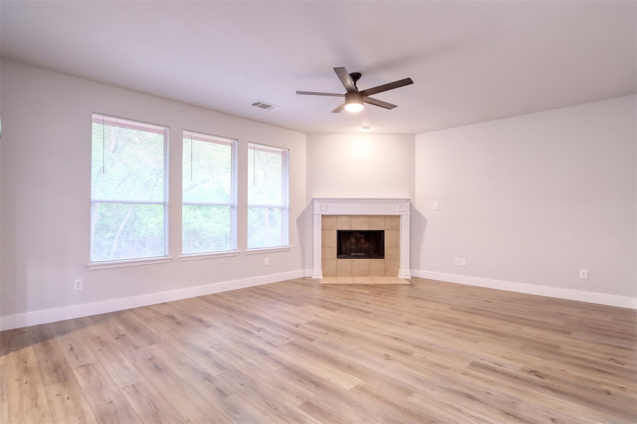 8126 Max Drive , Dallas, TX, 75249 | 48567246 | Realty Texas LLC