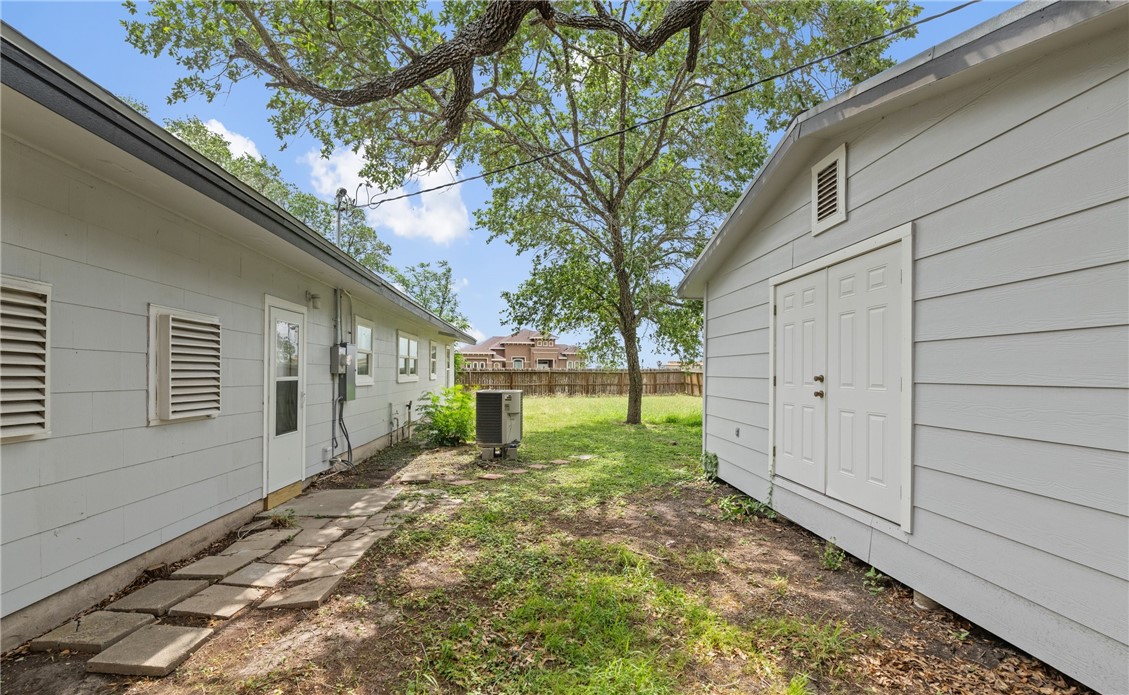 620 E Ninth , Bishop, TX, 78343 | 458622 | Realty Texas LLC