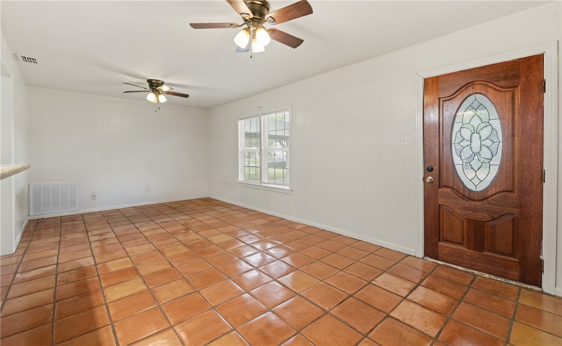 620 E Ninth , Bishop, TX, 78343 | 458622 | Realty Texas LLC