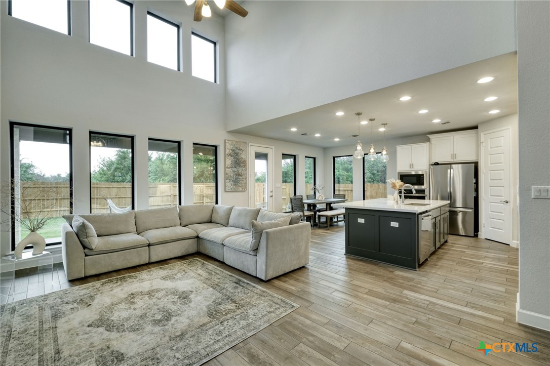 1401 Mulberry Oak Lane , Georgetown, TX, 78628 | 578675 | Realty Texas LLC