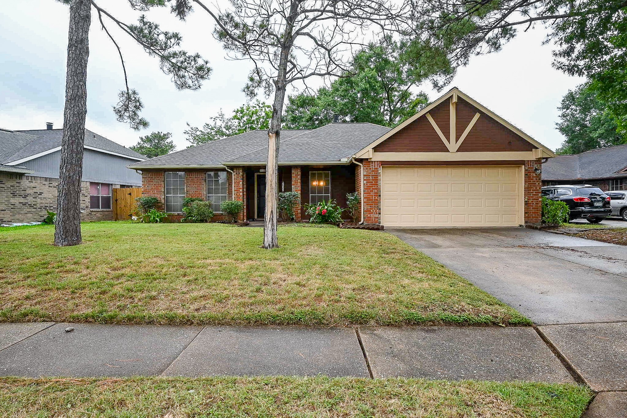 2522 N Camden Parkway , Houston, TX, 77067 | 56230626 | Realty Texas LLC