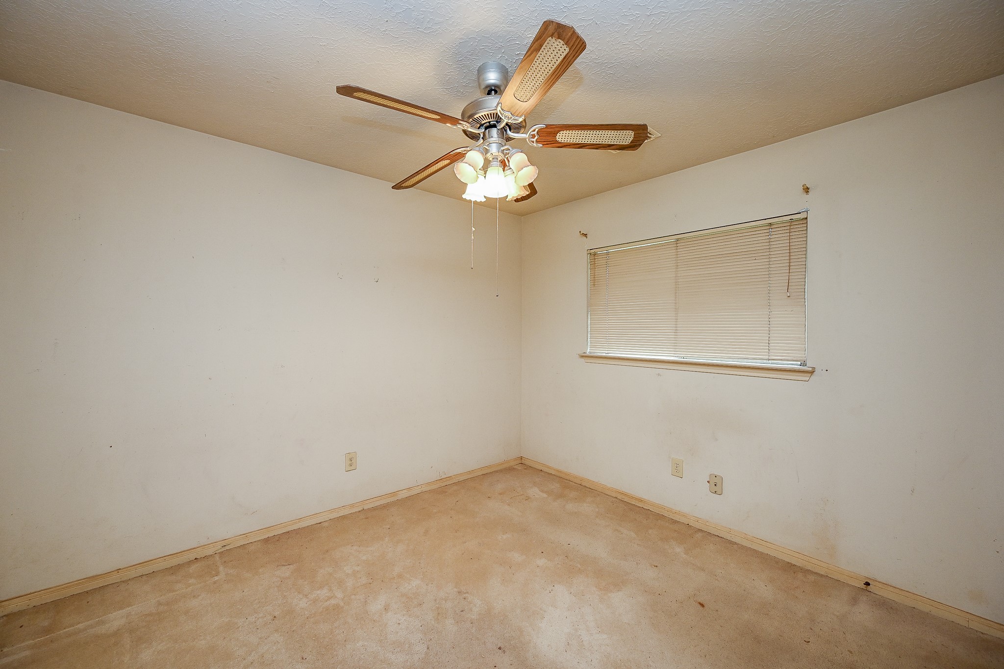 2522 N Camden Parkway , Houston, TX, 77067 | 56230626 | Realty Texas LLC