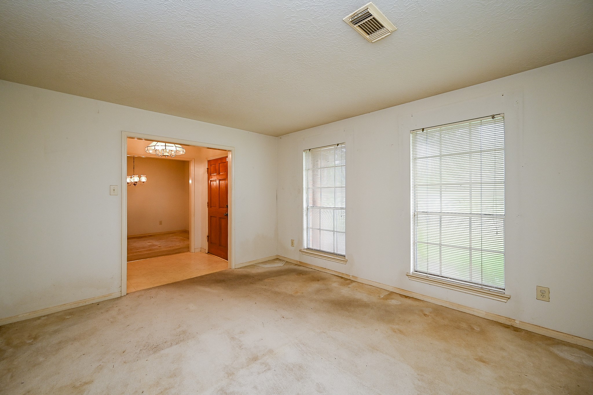 2522 N Camden Parkway , Houston, TX, 77067 | 56230626 | Realty Texas LLC
