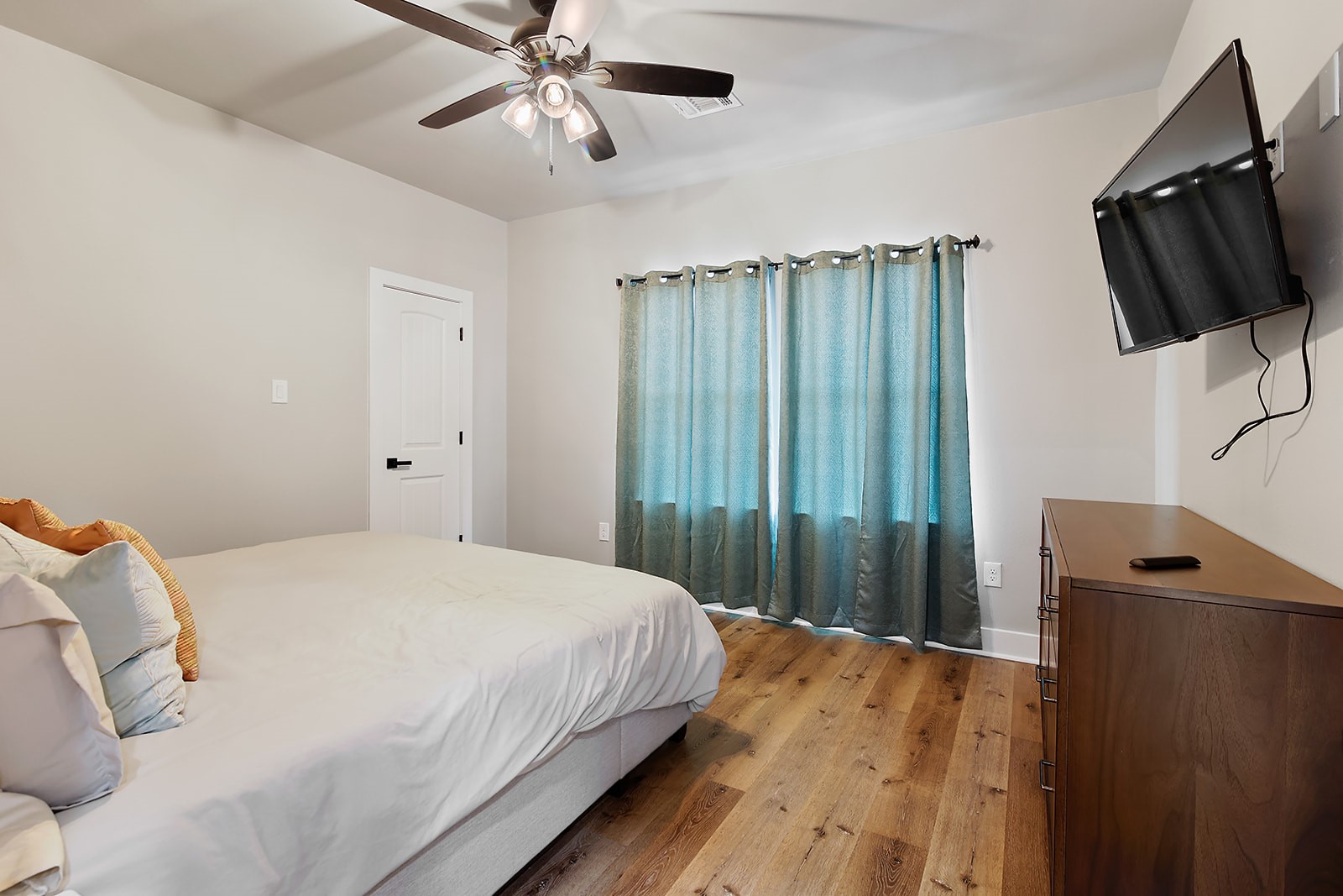 2406 Truxillo Street Upper B , Houston, TX, 77004 | 93803599 | Realty Texas LLC