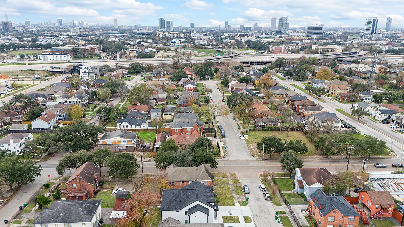 2406 Truxillo Street Upper B , Houston, TX, 77004 | 93803599 | Realty Texas LLC