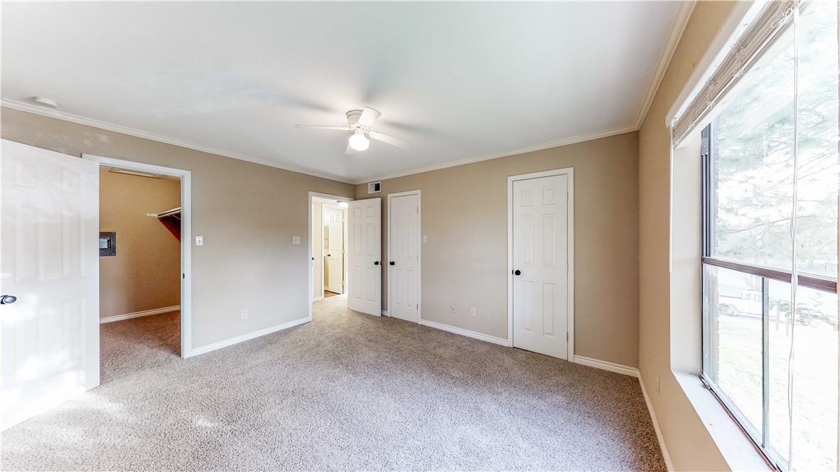 904 University Oaks Boulevard 10 , College Station, TX, 77840 | 25005423 | Realty Texas LLC