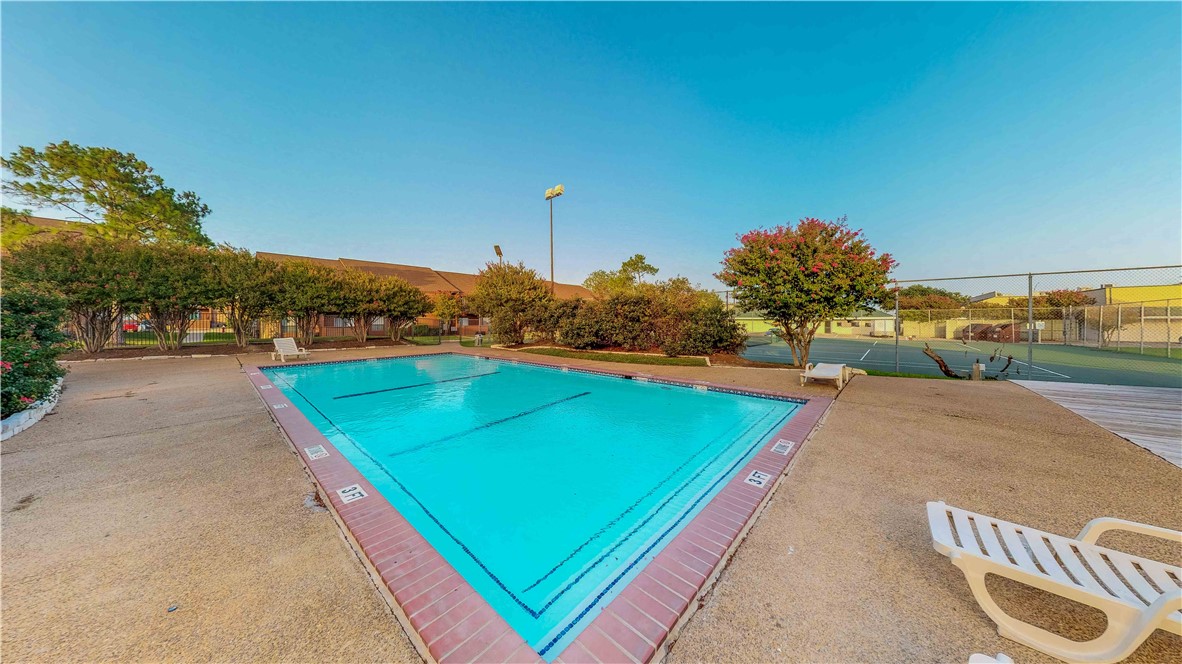 904 University Oaks Boulevard 10 , College Station, TX, 77840 | 25005423 | Realty Texas LLC