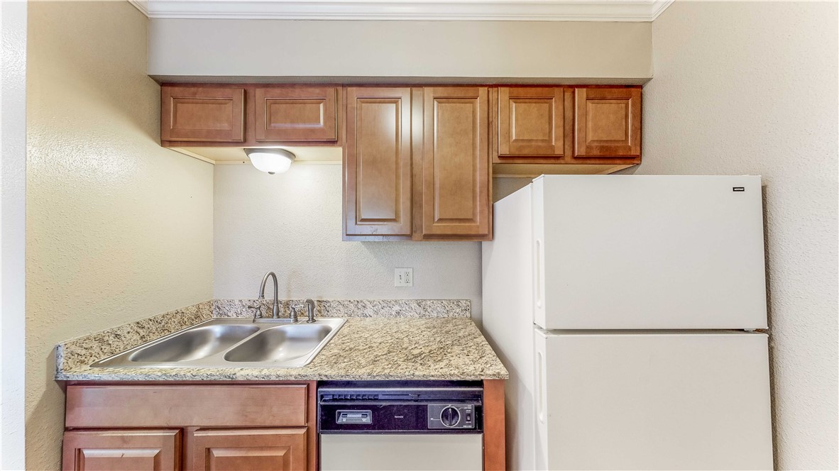 904 University Oaks Boulevard 10 , College Station, TX, 77840 | 25005423 | Realty Texas LLC