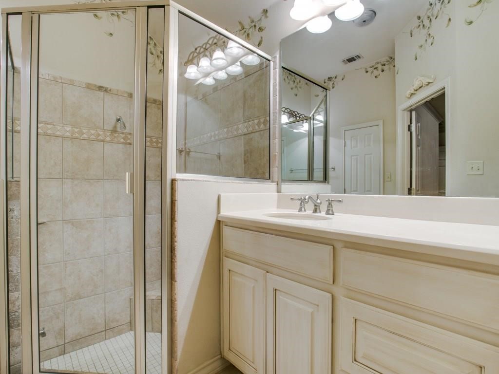 1708 Rockview Drive , Granbury, TX, 76049 | 20927231 | Realty Texas LLC