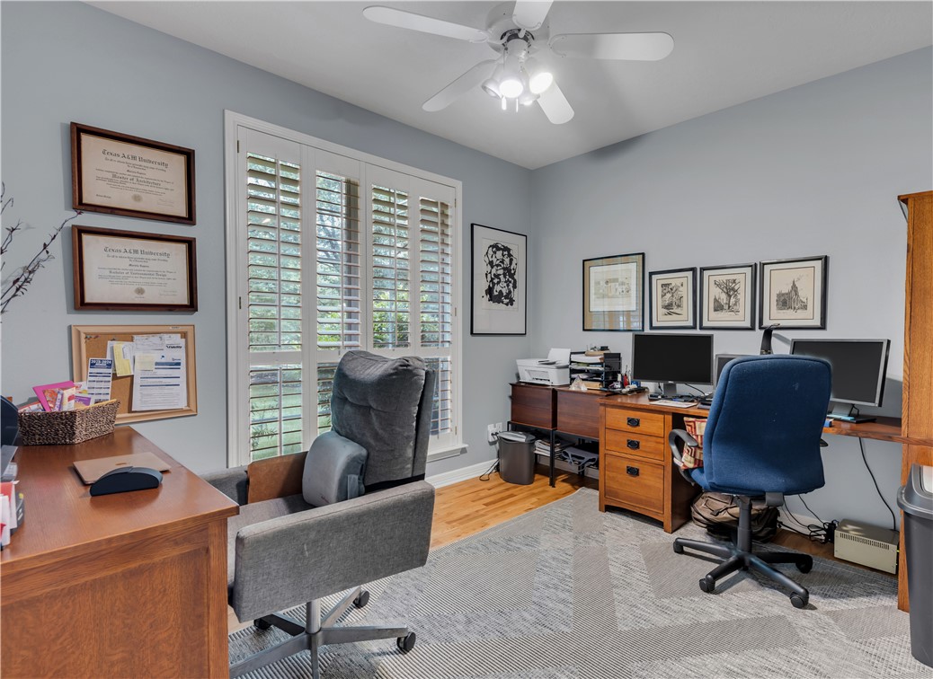 4900 Firestone Drive , College Station, TX, 77845 | 25005092 | Realty Texas LLC