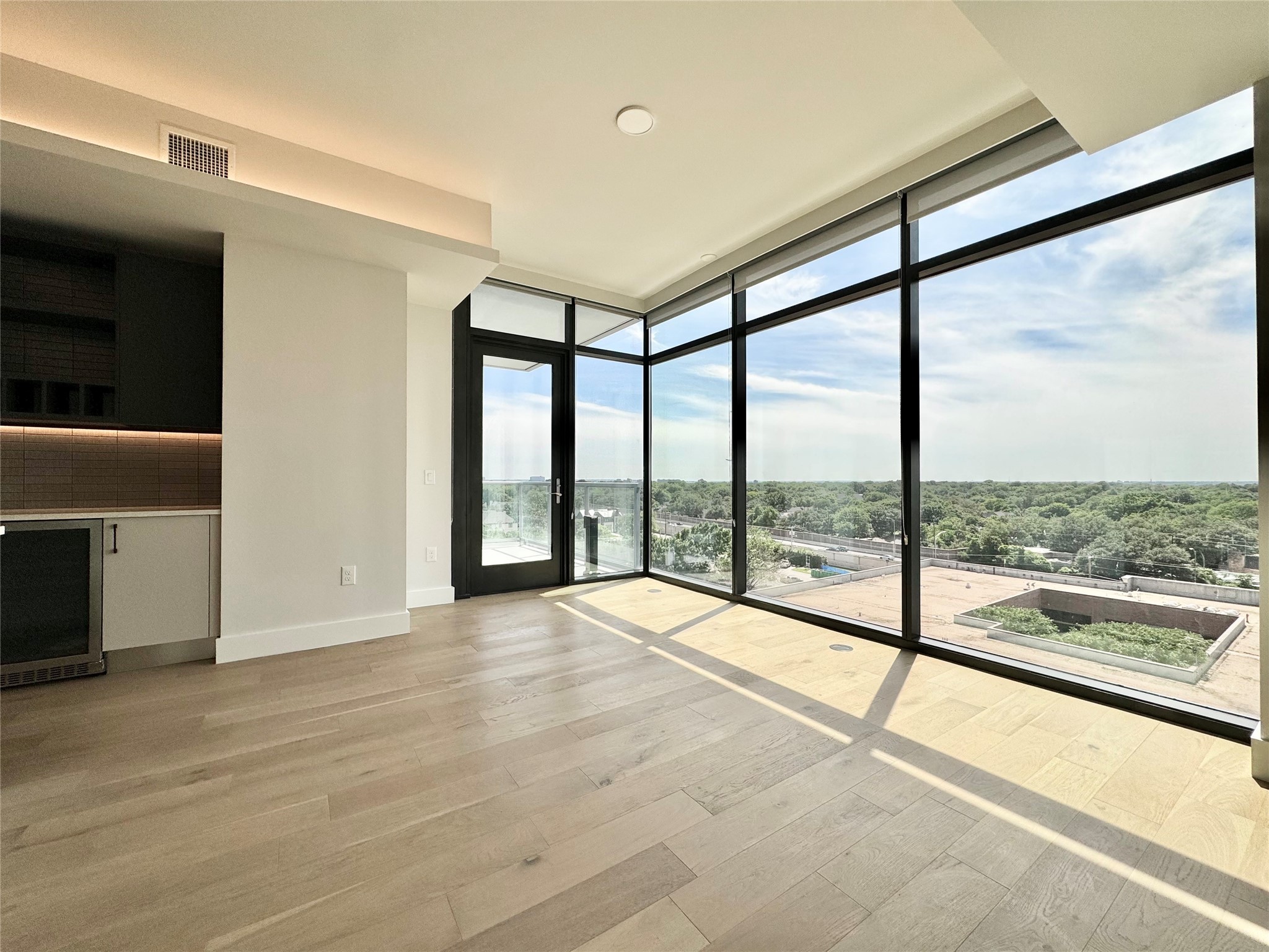 8111 Douglas Avenue 706 , Dallas, TX, 75225 | 20927342 | Realty Texas LLC
