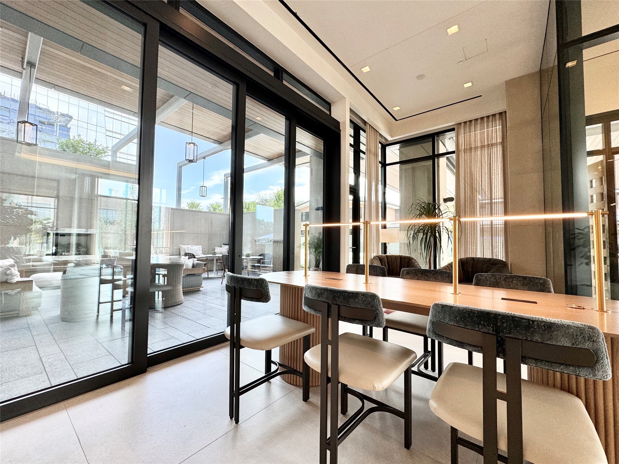 8111 Douglas Avenue 706 , Dallas, TX, 75225 | 20927342 | Realty Texas LLC