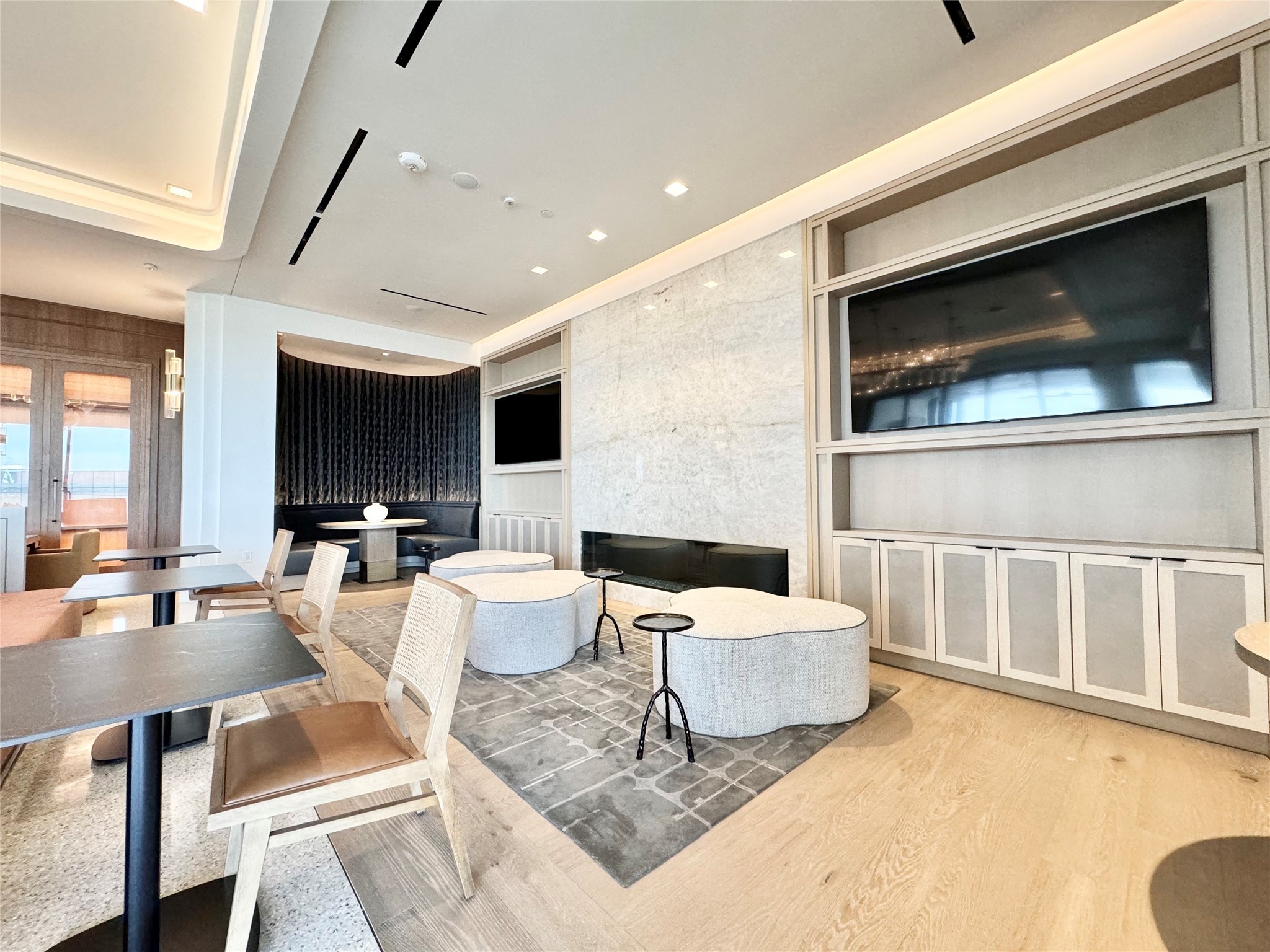 8111 Douglas Avenue 706 , Dallas, TX, 75225 | 20927342 | Realty Texas LLC