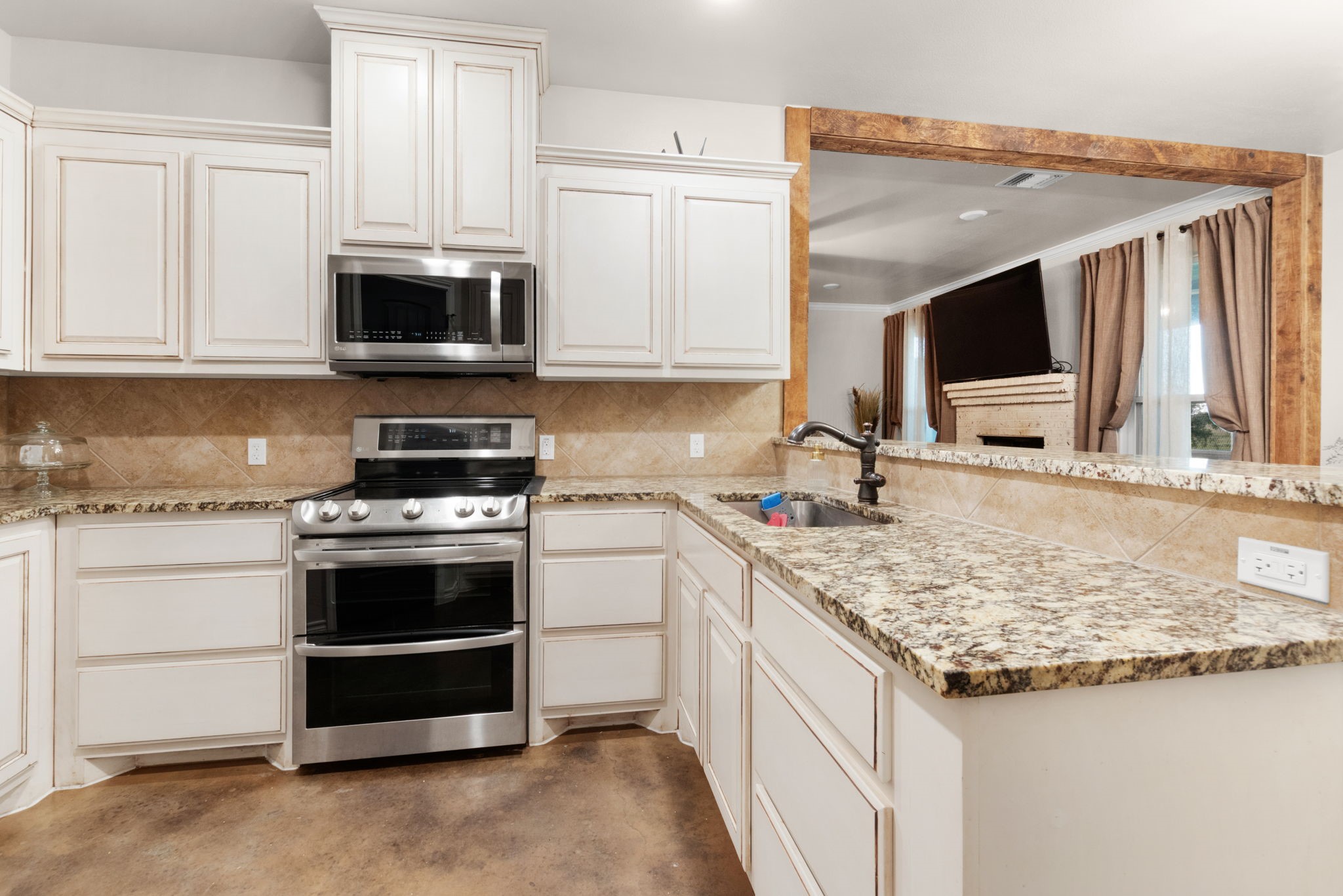 2498 County Road 2109 , Lometa, TX, 76853 | 66885458 | Realty Texas LLC