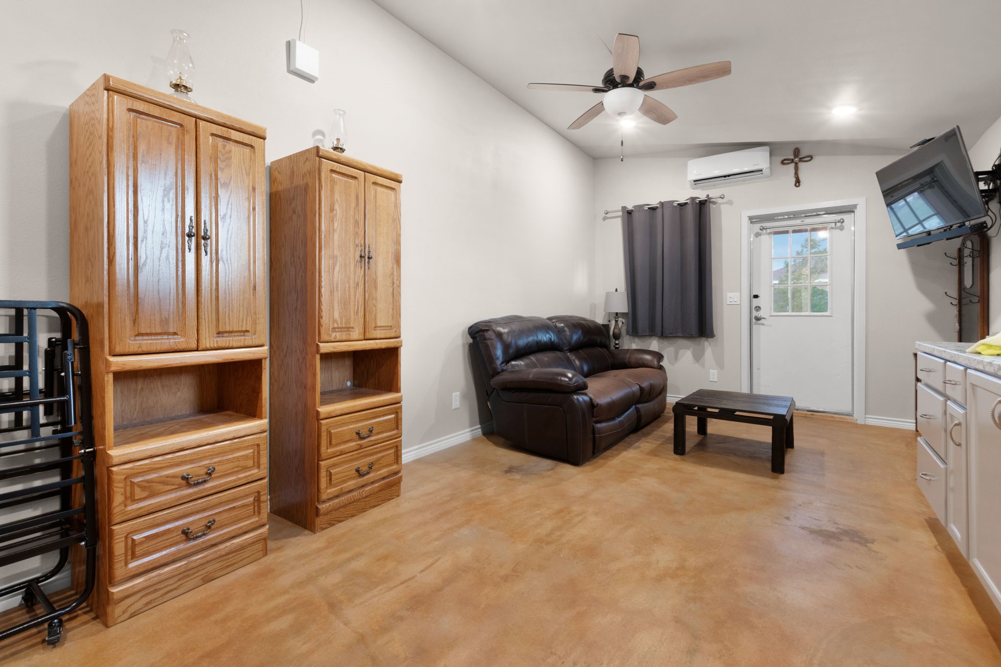 2498 County Road 2109 , Lometa, TX, 76853 | 66885458 | Realty Texas LLC