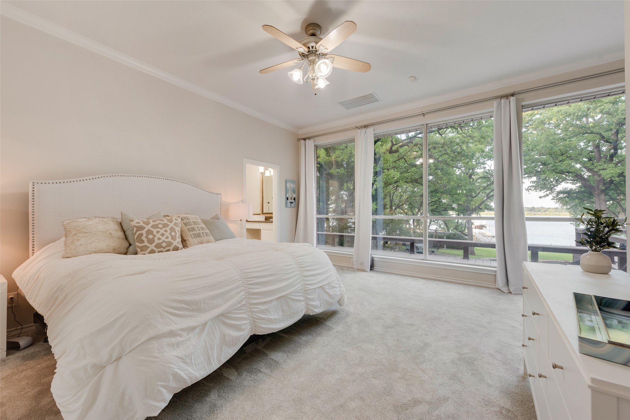 912 Kimbrough Road , Azle, TX, 76020 | 20926604 | Realty Texas LLC