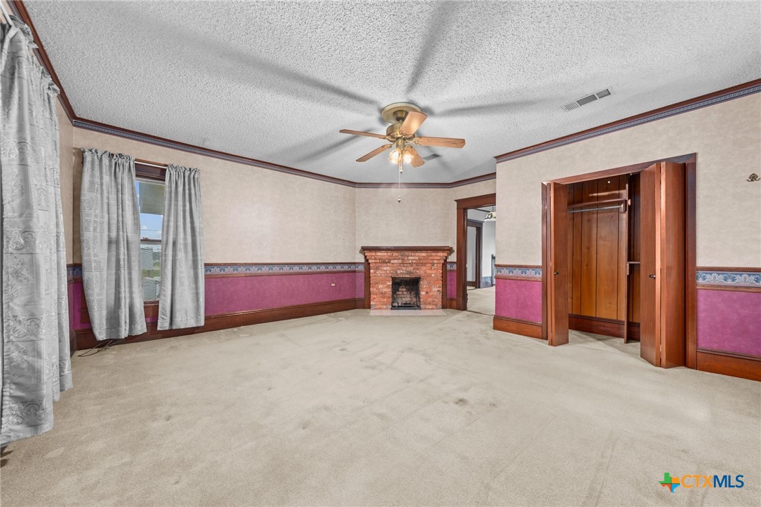 9 S Milam Street , Rogers, TX, 76569 | 579061 | Realty Texas LLC