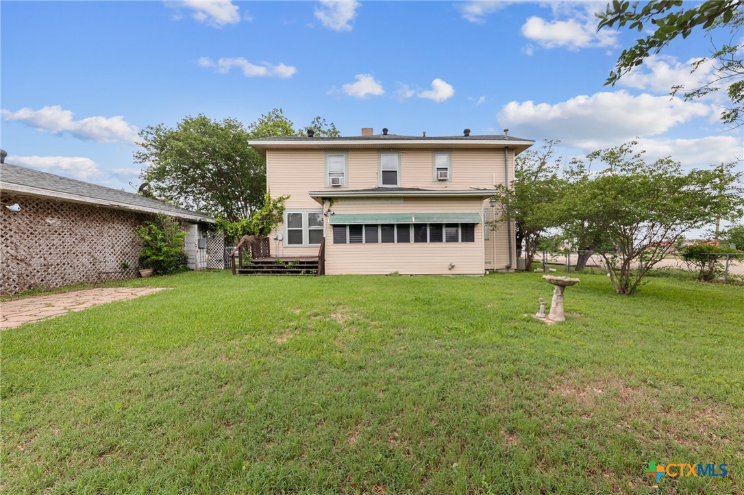 9 S Milam Street , Rogers, TX, 76569 | 579061 | Realty Texas LLC