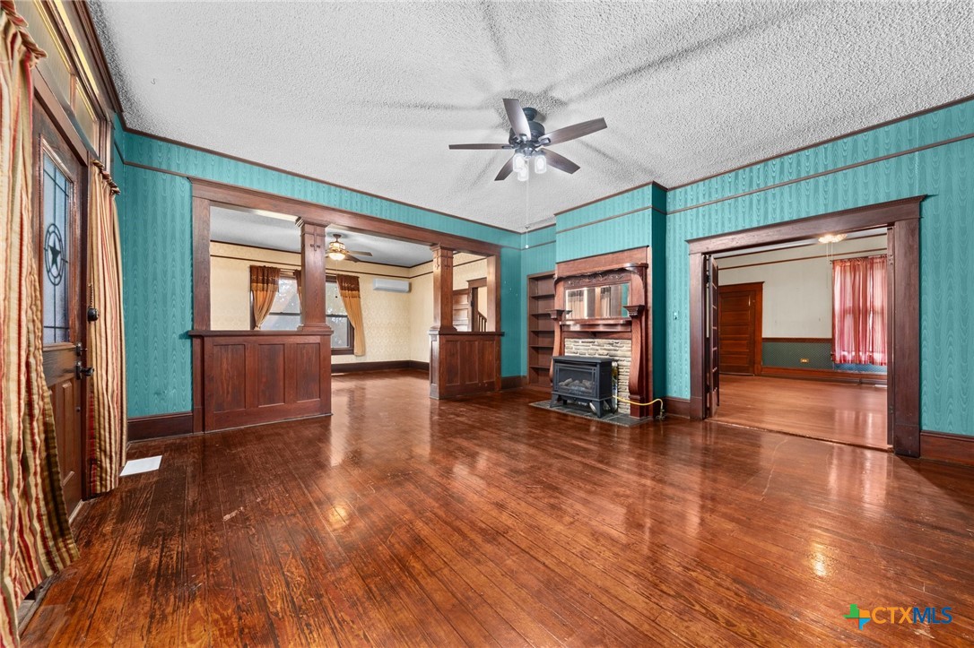 9 S Milam Street , Rogers, TX, 76569 | 579061 | Realty Texas LLC