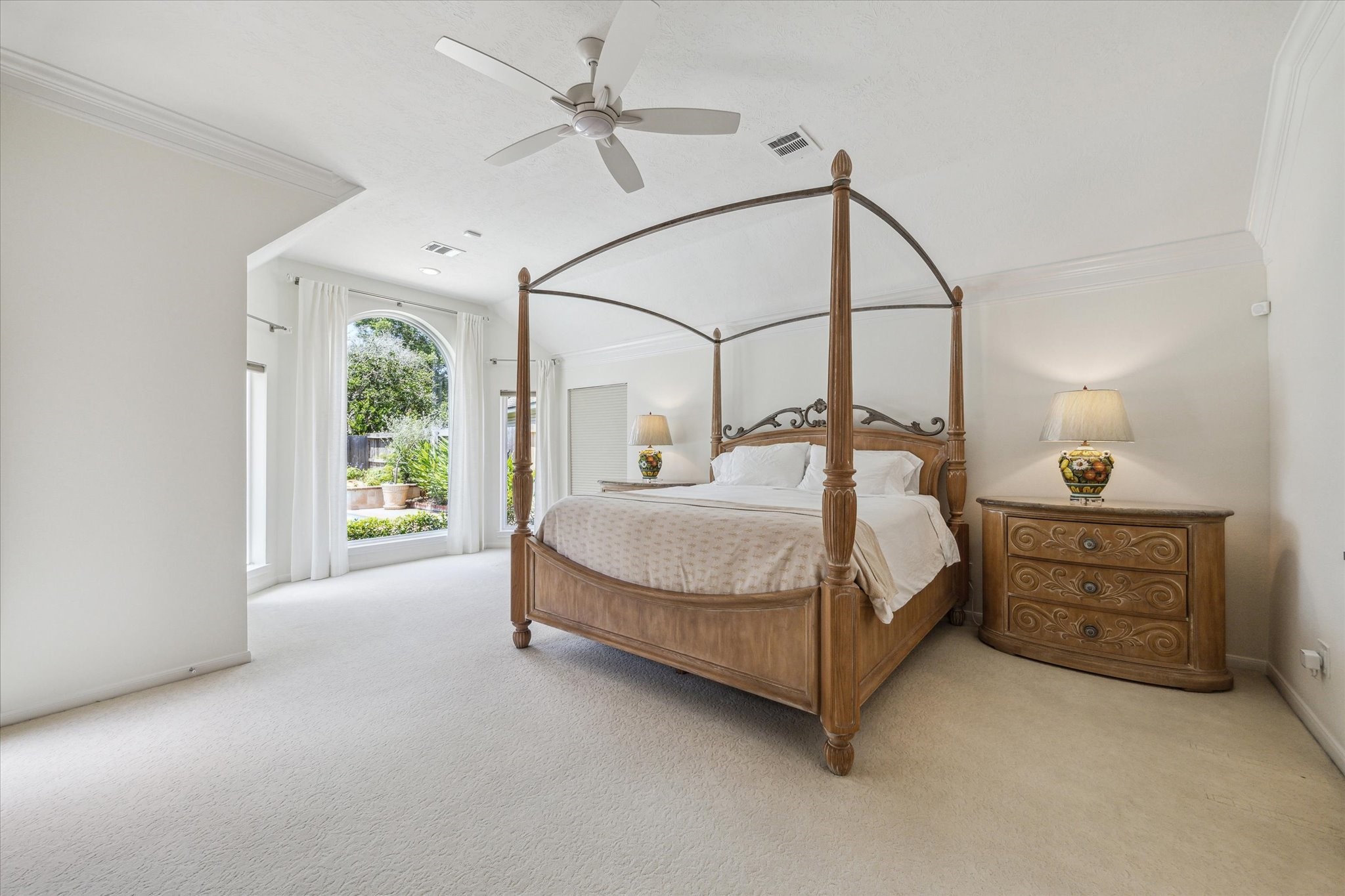 918 Whitby Court , Sugar Land, TX, 77479 | 5627623 | Realty Texas LLC