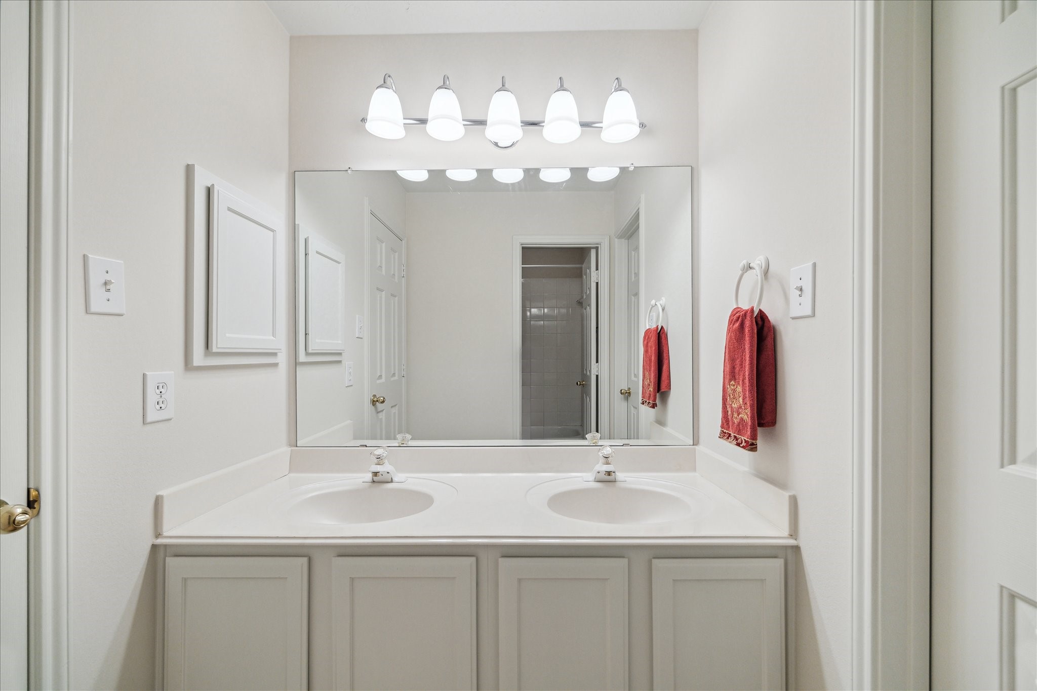 918 Whitby Court , Sugar Land, TX, 77479 | 5627623 | Realty Texas LLC