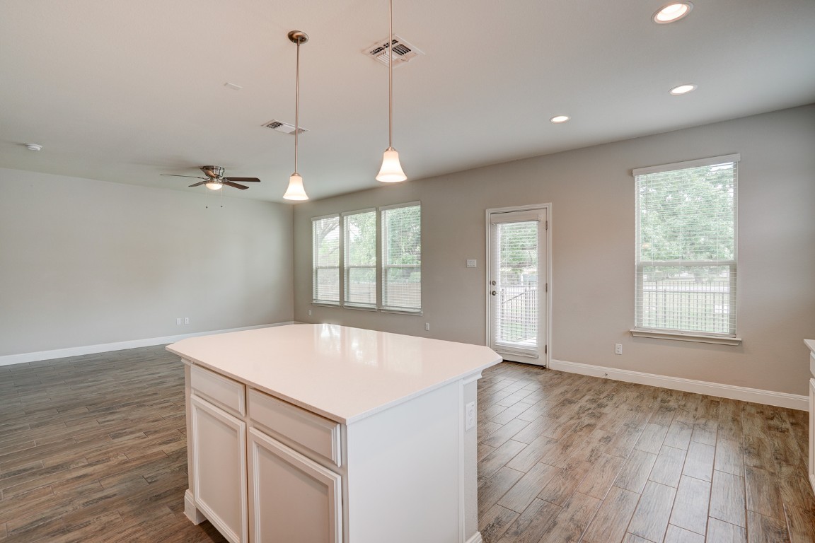 1050 Kenney Fort Crossing 8 , Round Rock, TX, 78665 | 3944679 | Realty Texas LLC