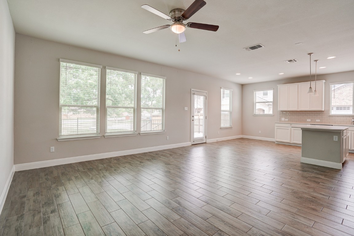 1050 Kenney Fort Crossing 8 , Round Rock, TX, 78665 | 3944679 | Realty Texas LLC