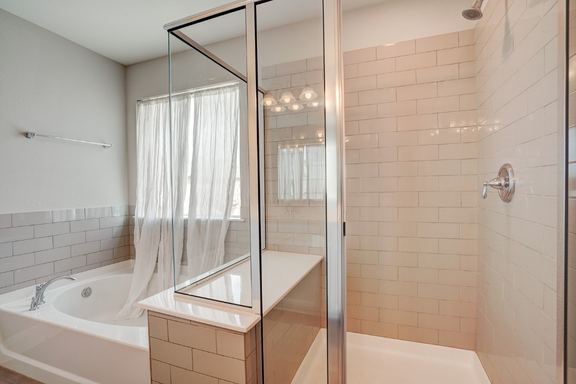 1050 Kenney Fort Crossing 8 , Round Rock, TX, 78665 | 3944679 | Realty Texas LLC