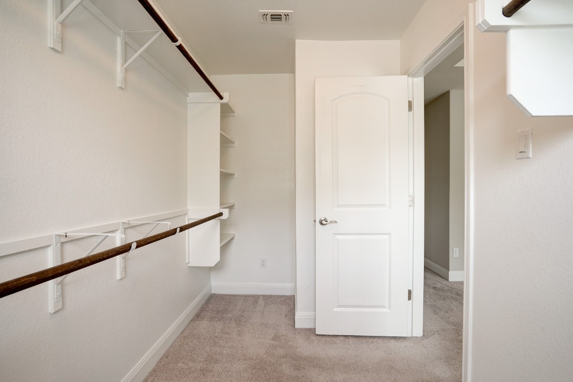 1050 Kenney Fort Crossing 8 , Round Rock, TX, 78665 | 3944679 | Realty Texas LLC