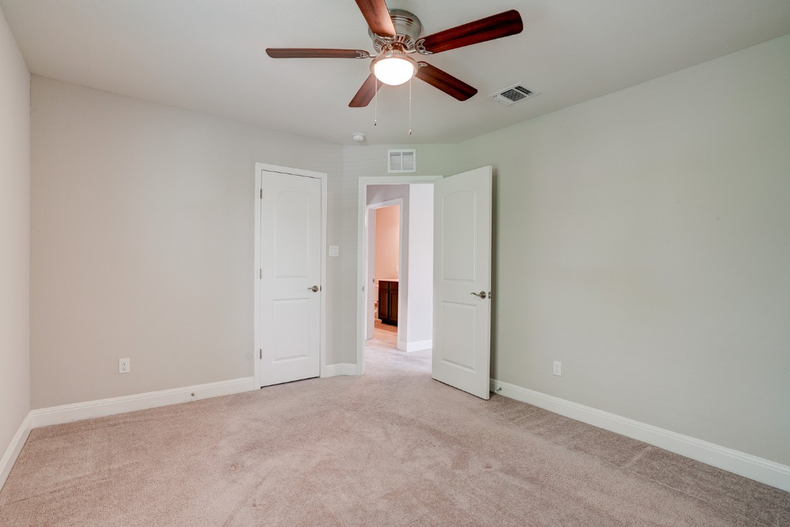 1050 Kenney Fort Crossing 8 , Round Rock, TX, 78665 | 3944679 | Realty Texas LLC