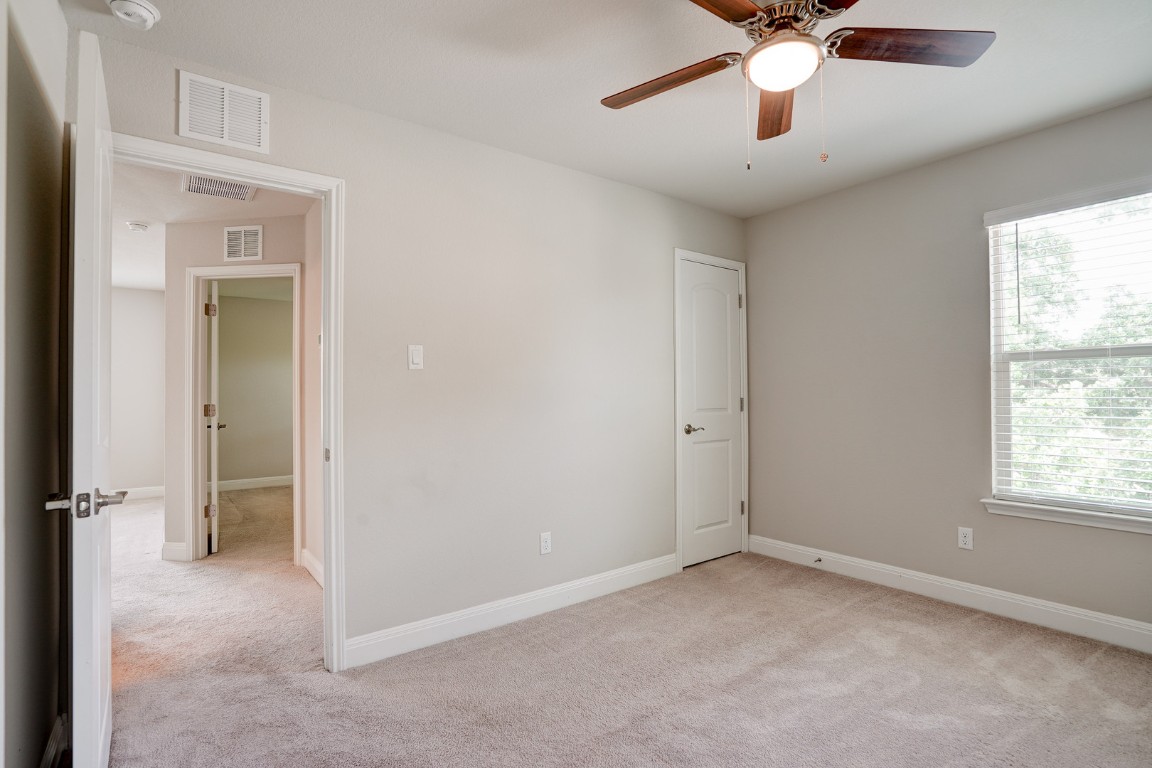 1050 Kenney Fort Crossing 8 , Round Rock, TX, 78665 | 3944679 | Realty Texas LLC
