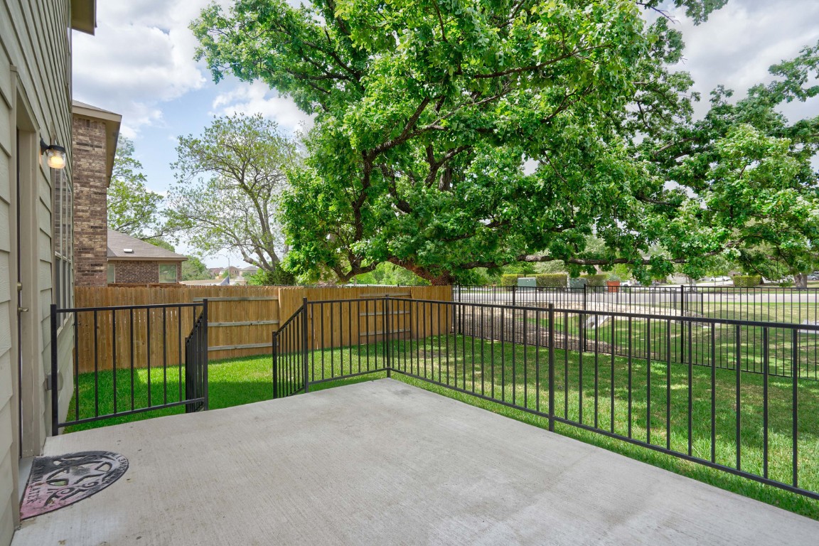 1050 Kenney Fort Crossing 8 , Round Rock, TX, 78665 | 3944679 | Realty Texas LLC