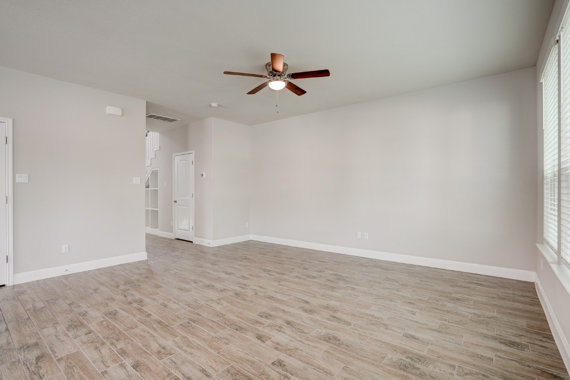 1050 Kenney Fort Crossing 8 , Round Rock, TX, 78665 | 3944679 | Realty Texas LLC